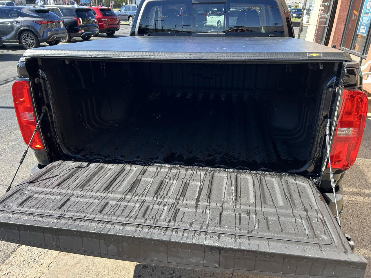 Used 2021 Chevrolet Colorado LT w/ LT Convenience Package AWD/4WD image 10