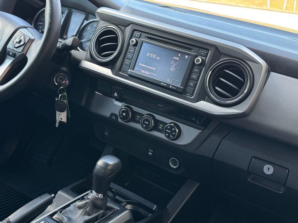 Used 2016 Toyota Tacoma SR5 w/ Towing Package RWD image 23