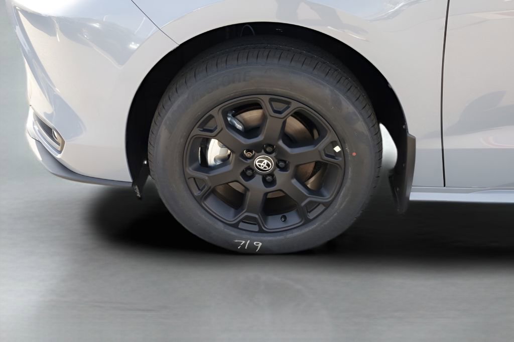 New 2026 Toyota Sienna XLE Woodland Edition AWD/4WD image 6