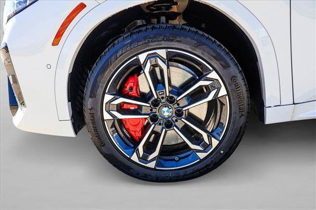 New 2026 BMW X2 xDrive28i AWD/4WD image 9