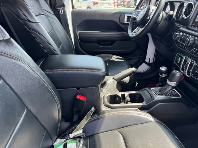 Used 2018 Jeep Wrangler Unlimited Sahara image 6