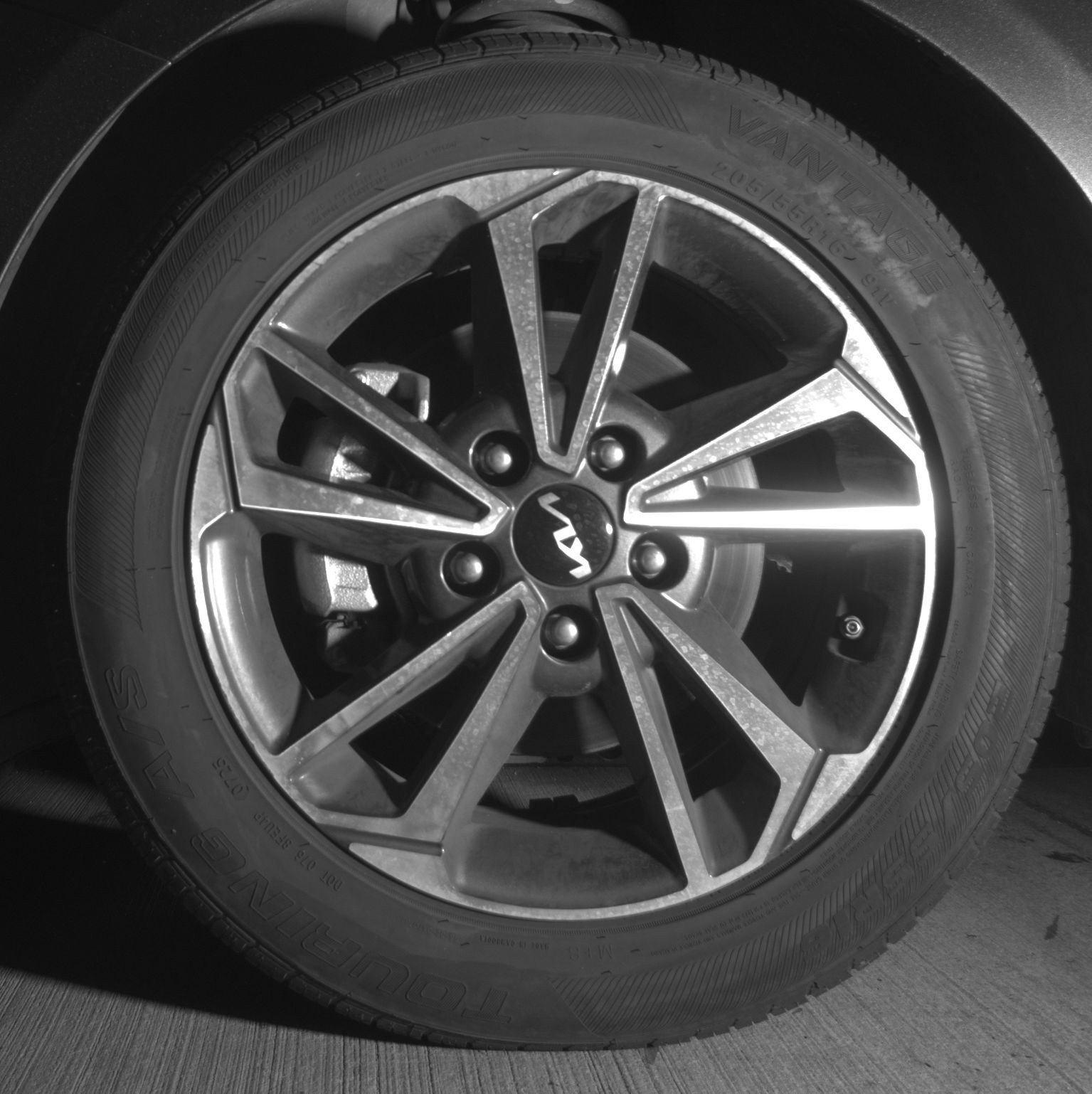 Used 2024 Kia Forte LXS image 12