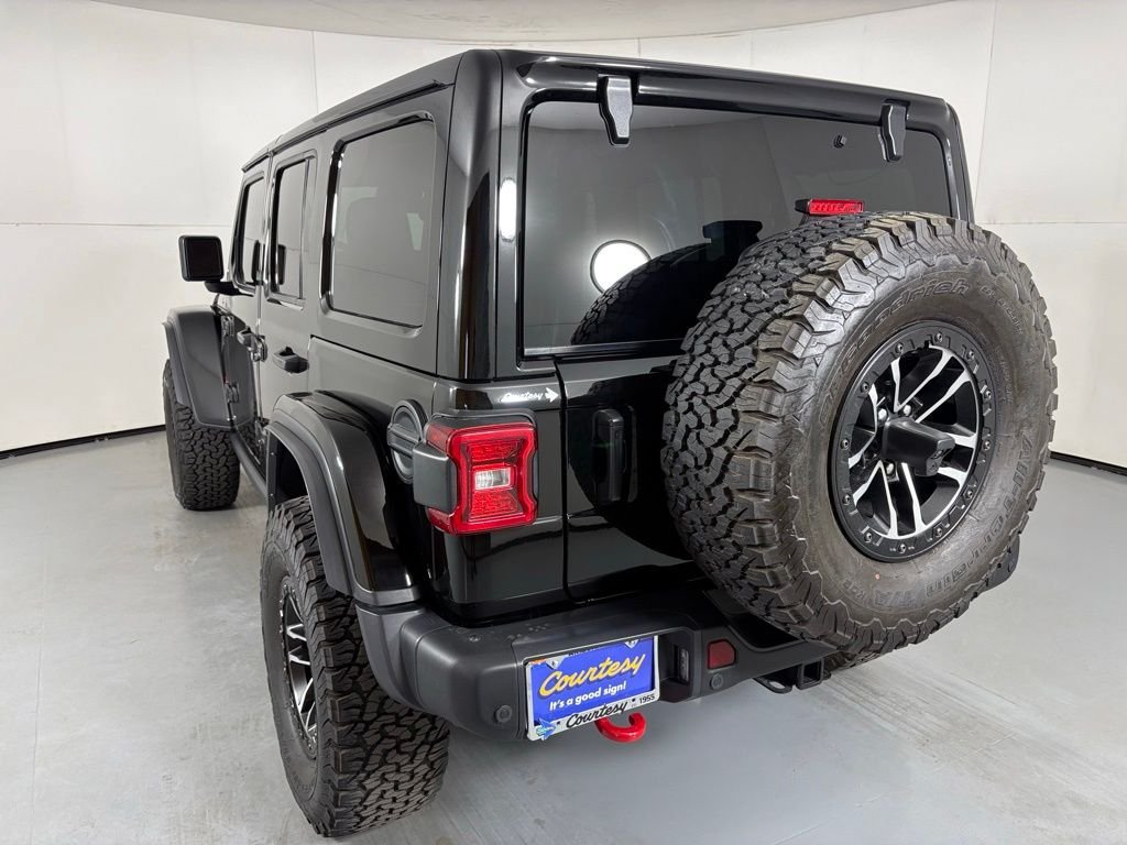 Used 2024 Jeep Wrangler Unlimited Rubicon AWD/4WD image 6