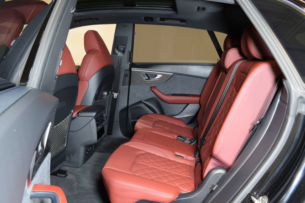 Used 2023 Audi SQ8 Prestige w/ Prestige Package AWD/4WD image 28