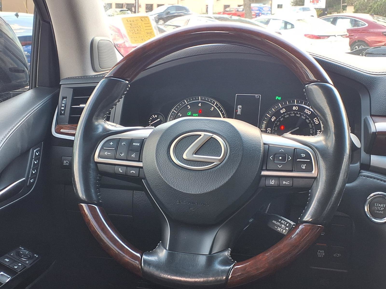 Used 2018 Lexus LX 570 4WD w/ Luxury Package image 11