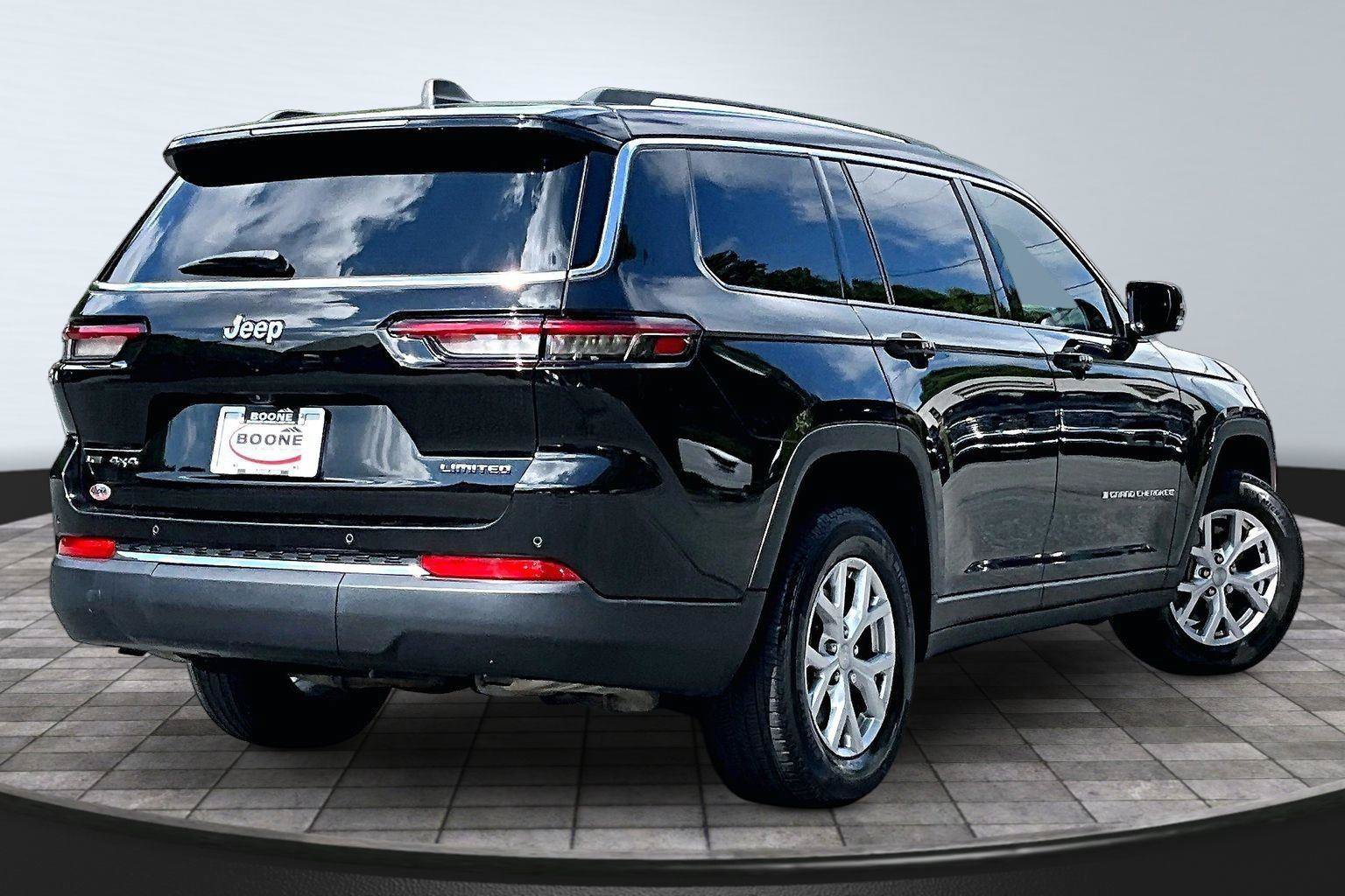 Used 2021 Jeep Grand Cherokee L Limited AWD/4WD image 13