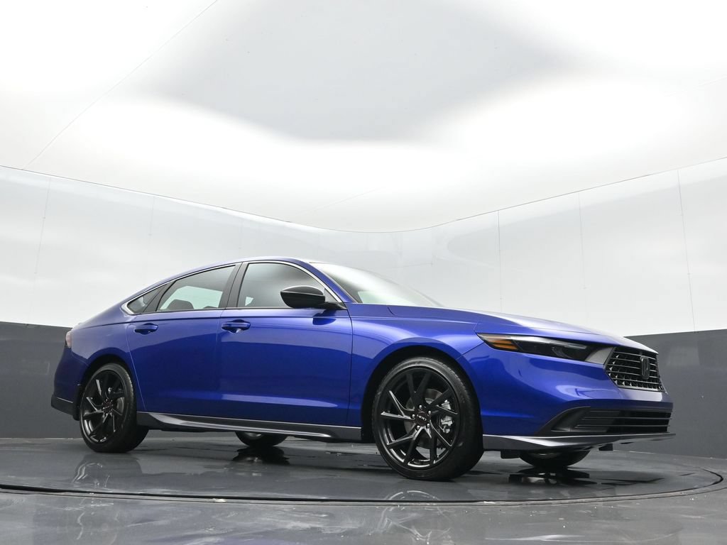 Used 2025 Honda Accord Sport image 10