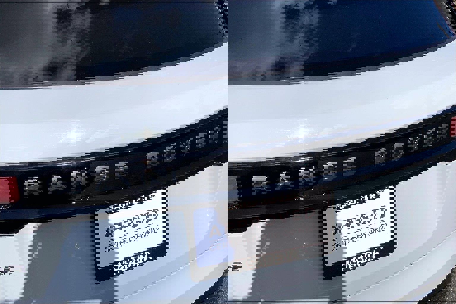 Used 2025 Land Rover Range Rover Velar Dynamic SE image 30