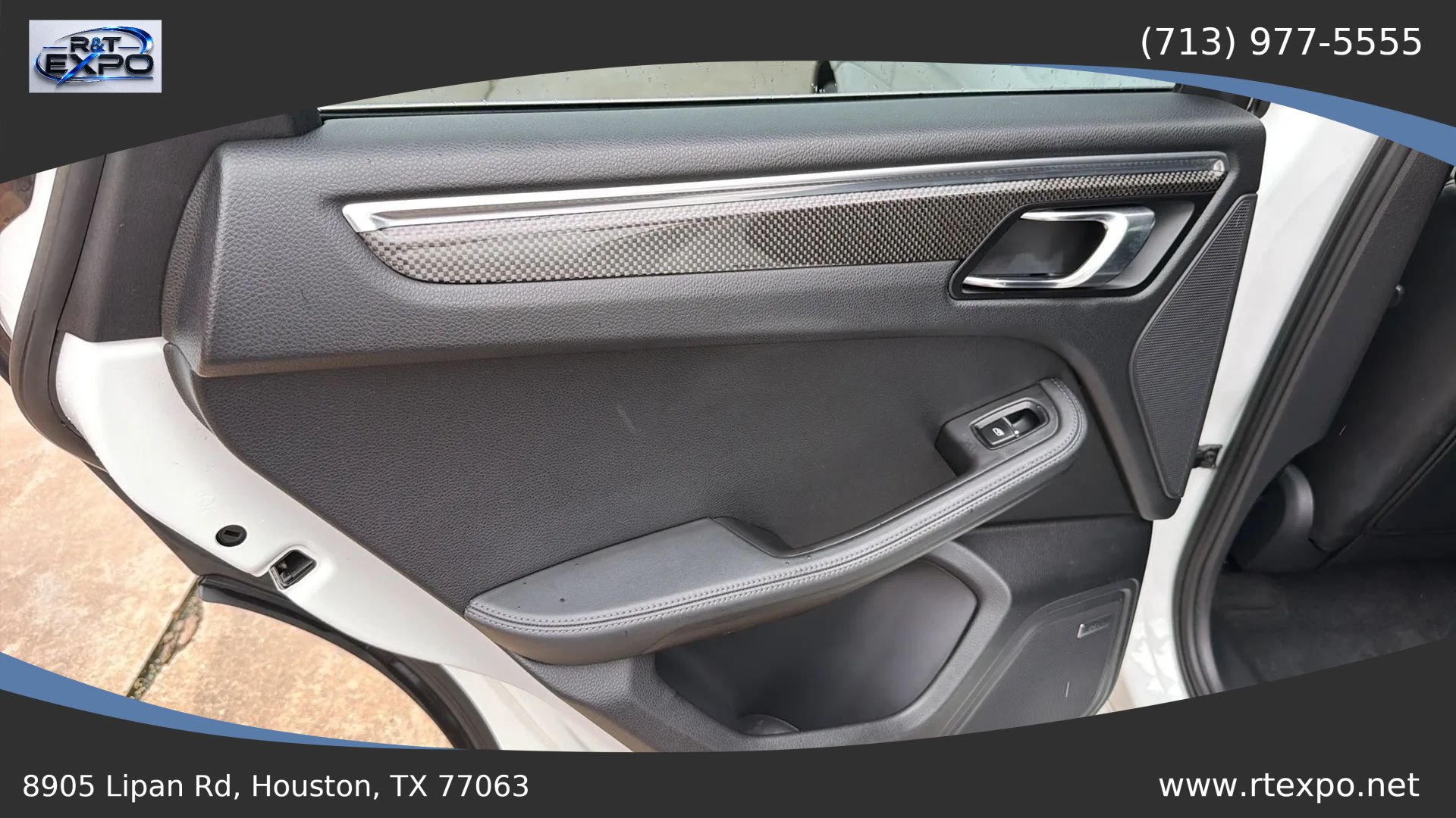 Used 2015 Porsche Macan Turbo AWD/4WD image 29