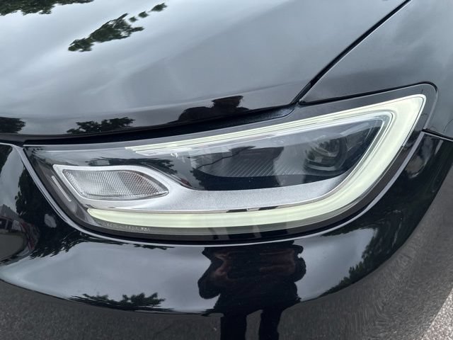 Used 2025 Chrysler Pacifica Select FWD image 9