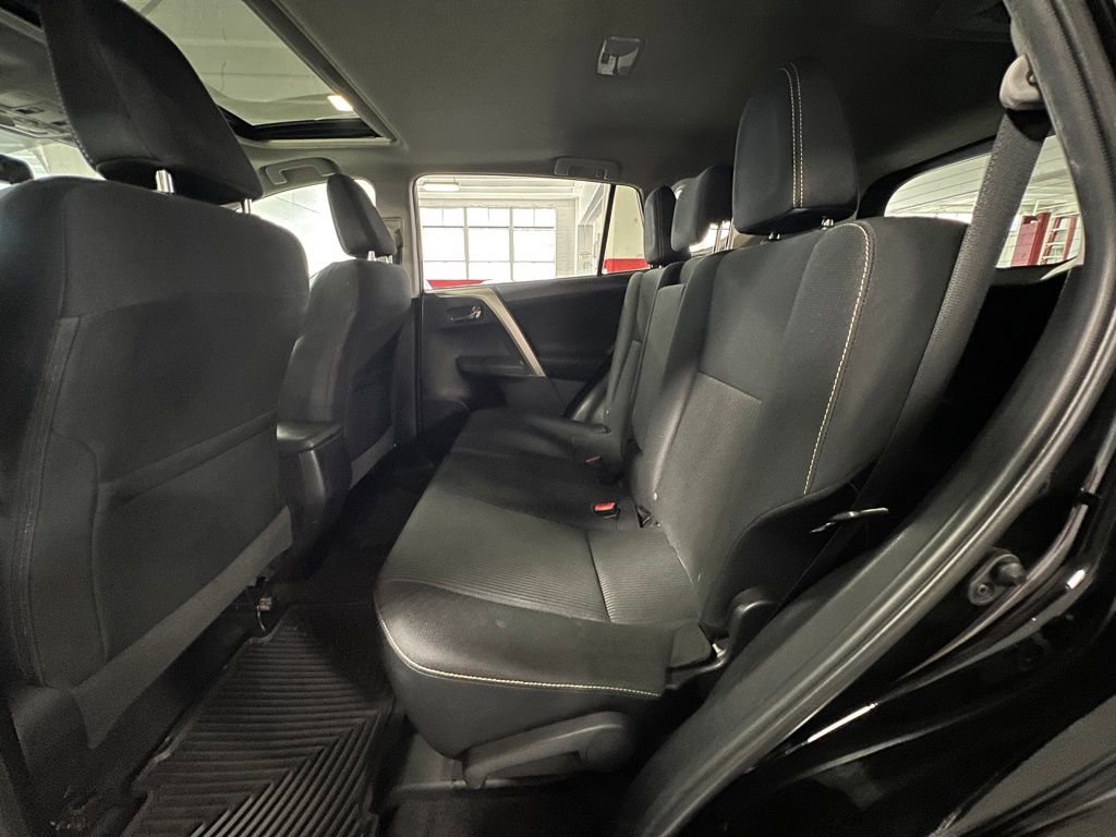 Used 2015 Toyota RAV4 XLE image 15
