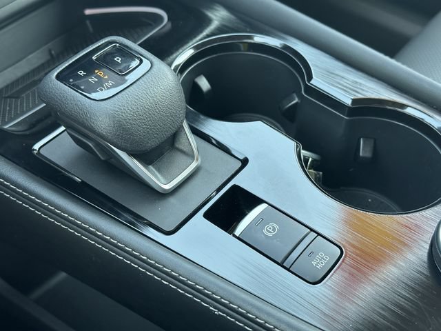 Certified 2025 Nissan Rogue Platinum AWD/4WD image 33