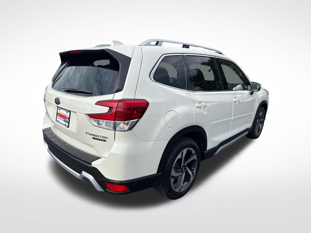 Used 2023 Subaru Forester Touring w/ Popular Package #2 AWD/4WD image 5