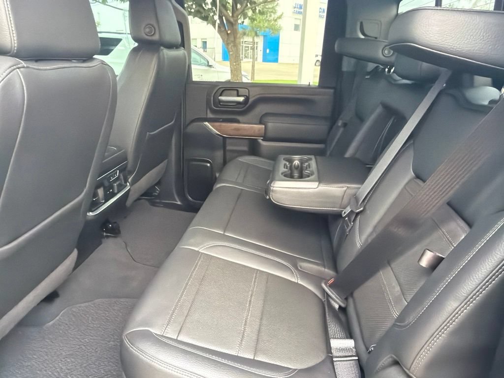 Used 2022 GMC Sierra 3500 Denali AWD/4WD image 8
