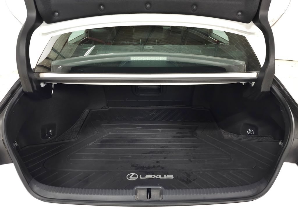 Used 2023 Lexus ES 350 F Sport w/ Accessory Package (Z2) FWD image 9