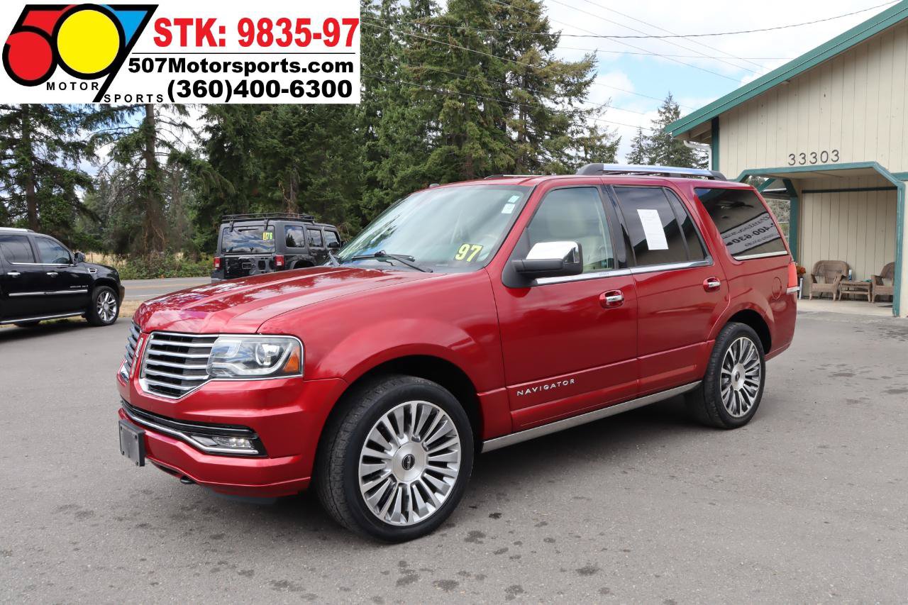 Used 2015 Lincoln Navigator 4WD w/ Equipment Group 101A Reserve image 2
