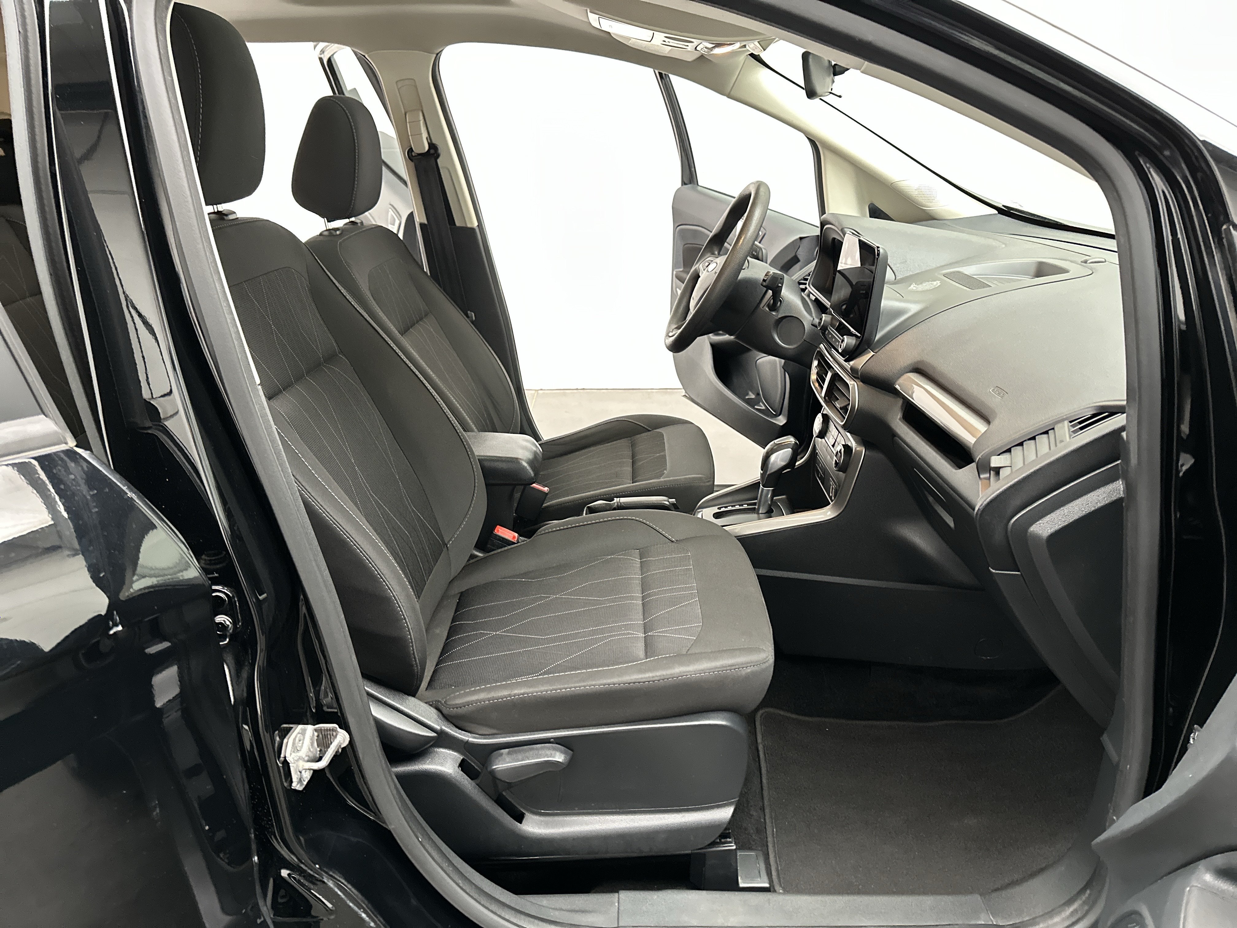 Used 2021 Ford EcoSport SE AWD/4WD image 22