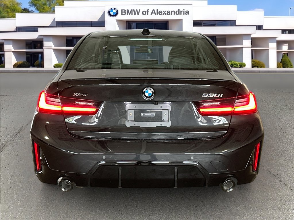 New 2026 BMW 330i xDrive Sedan w/ M Sport Package AWD/4WD image 6