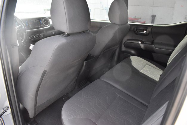 Used 2016 Toyota Tacoma TRD Sport w/ Towing Package AWD/4WD image 26