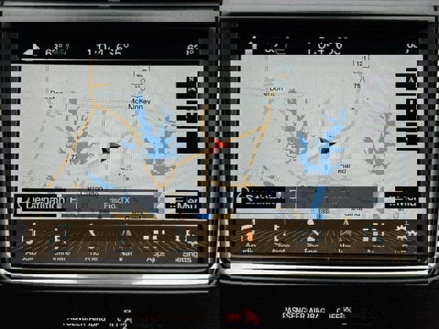 Used 2018 Lincoln MKX Reserve w/ Lincoln MKX Climate Package image 19