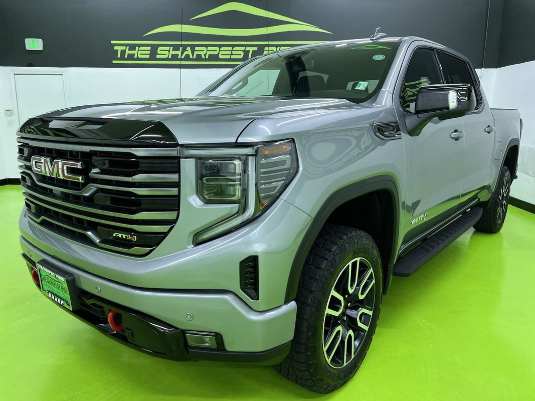 Used 2025 GMC Sierra 1500 AT4 w/ AT4 Premium Package AWD/4WD image 5