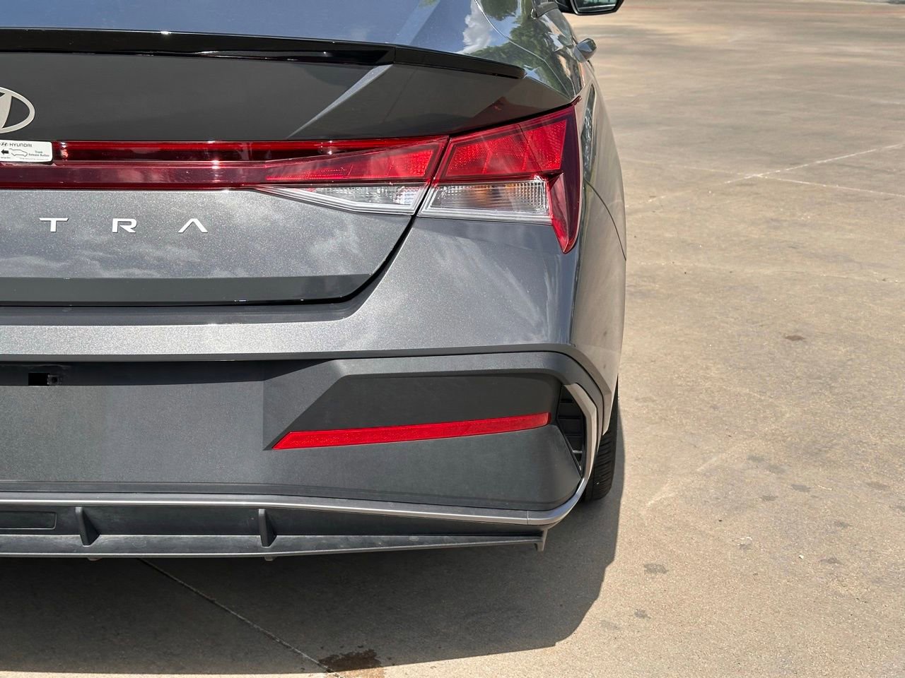 Certified 2025 Hyundai Elantra Sport FWD image 11