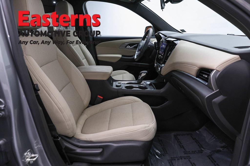 Used 2023 Chevrolet Traverse LS FWD image 23