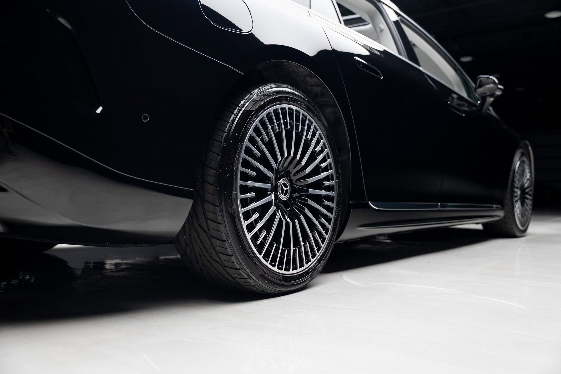 Used 2023 Mercedes-Benz EQS 450+ Sedan w/ AMG Line Exterior Package image 72