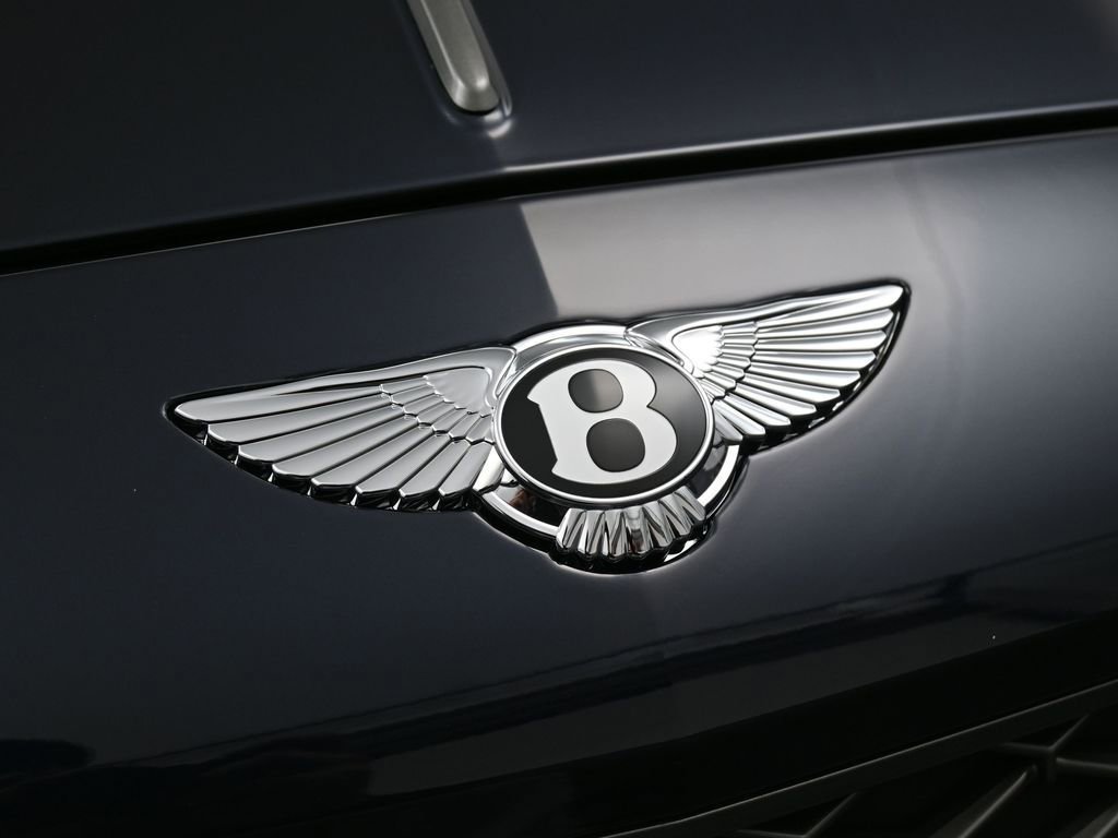 Used 2025 Bentley Flying Spur Plug-In Hybrid image 13