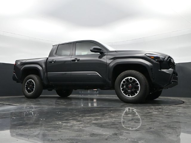 Used 2024 Toyota Tacoma TRD Off-Road AWD/4WD image 36