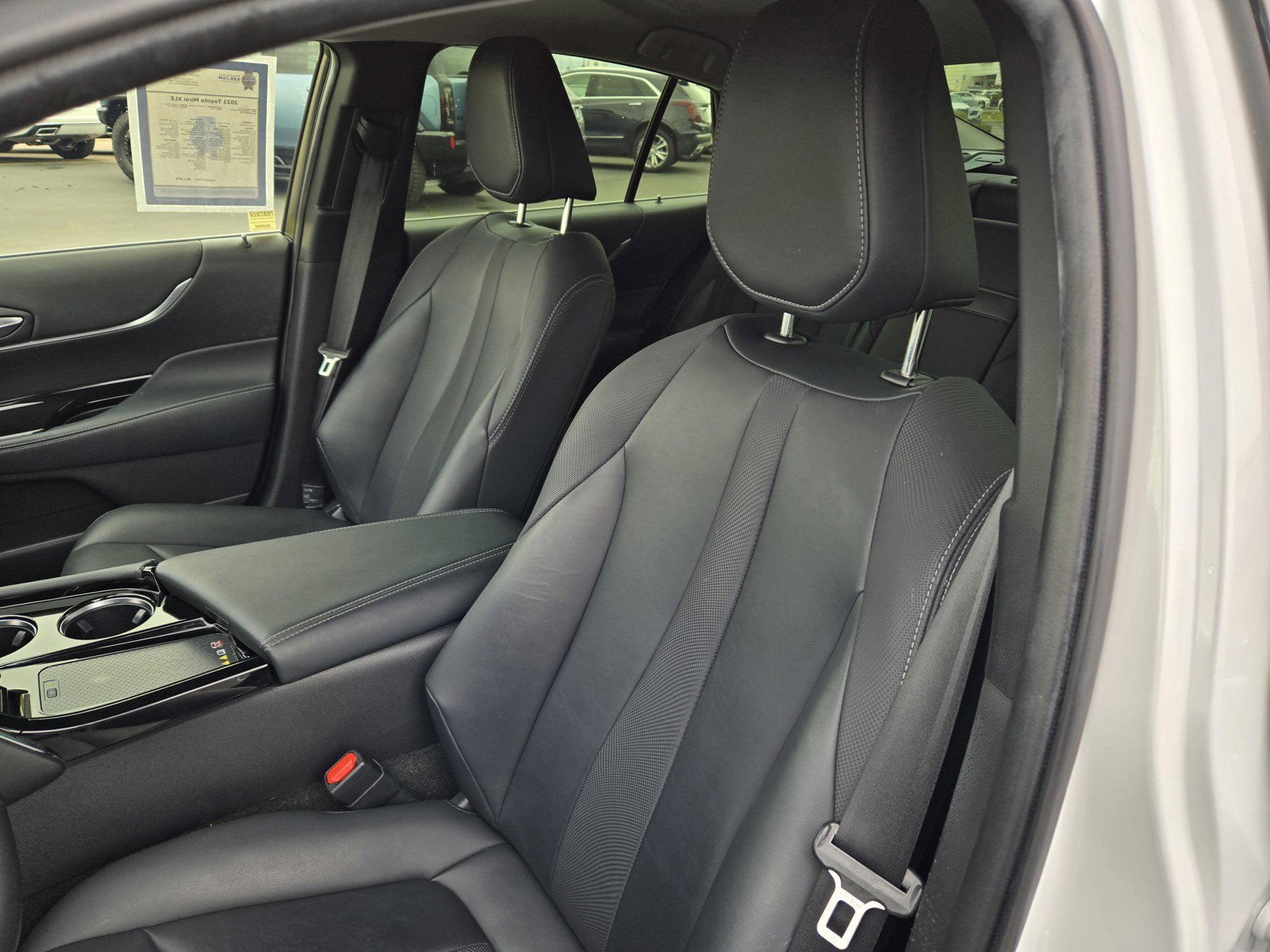 Used 2021 Toyota Mirai XLE w/ Advanced Technology Package image 15