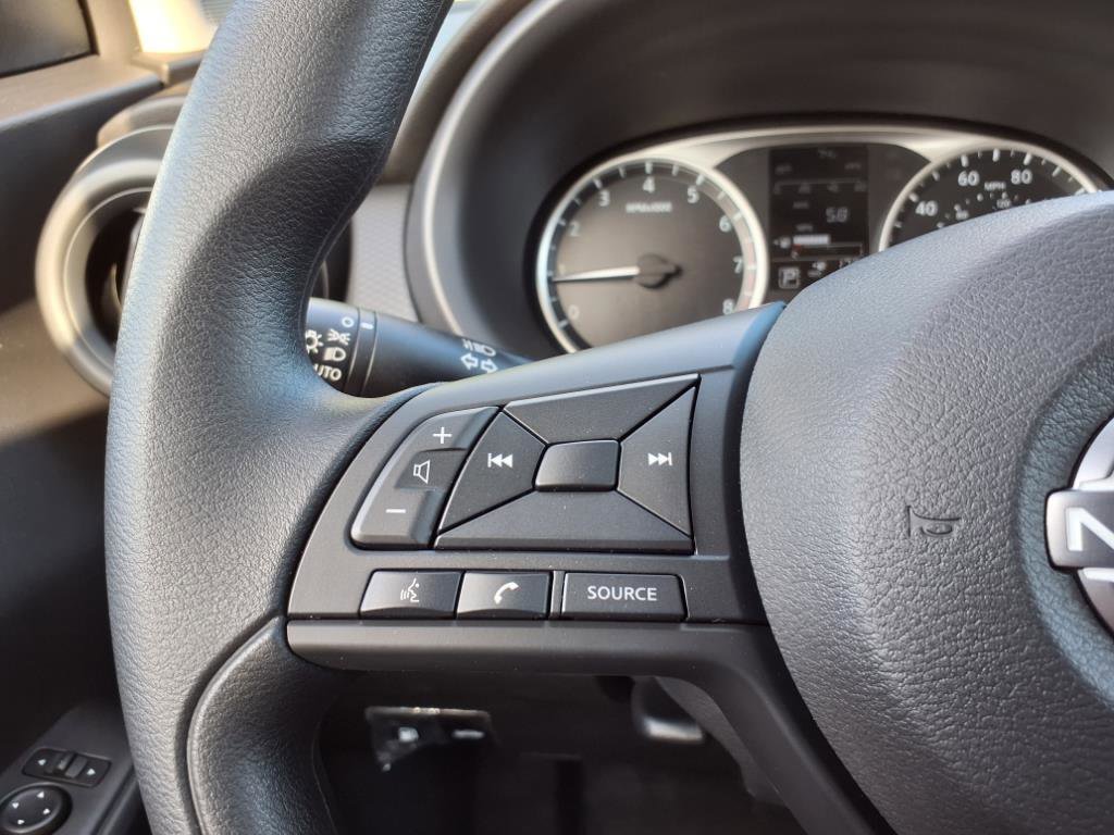 New 2025 Nissan Kicks Play S FWD image 20
