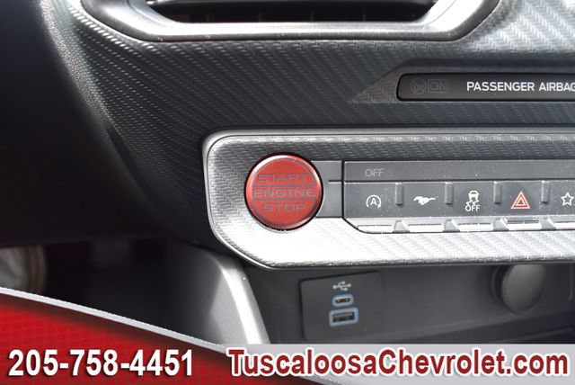 Used 2025 Ford Mustang Coupe RWD image 33