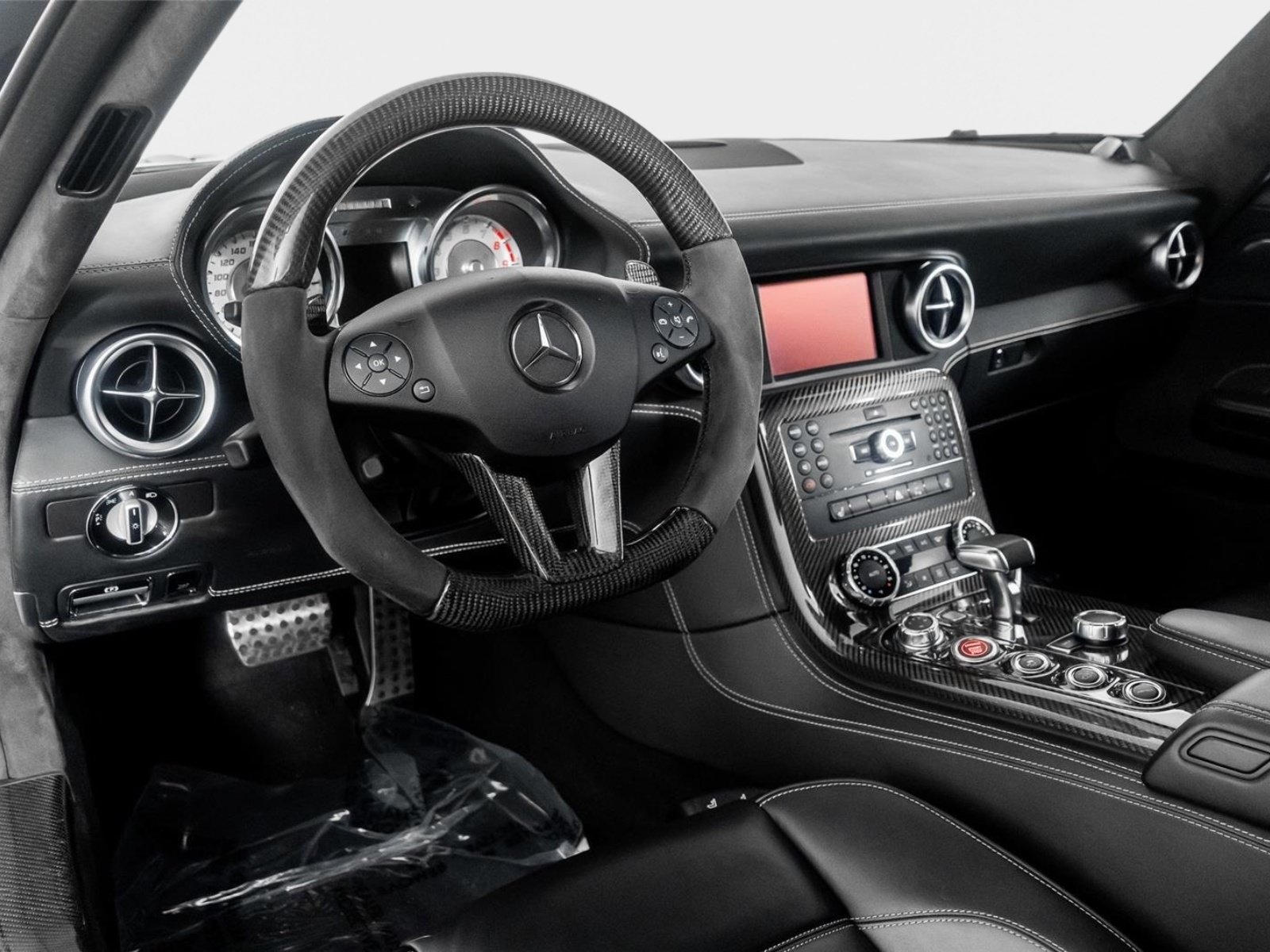 Used 2011 Mercedes-Benz SLS AMG Coupe image 2