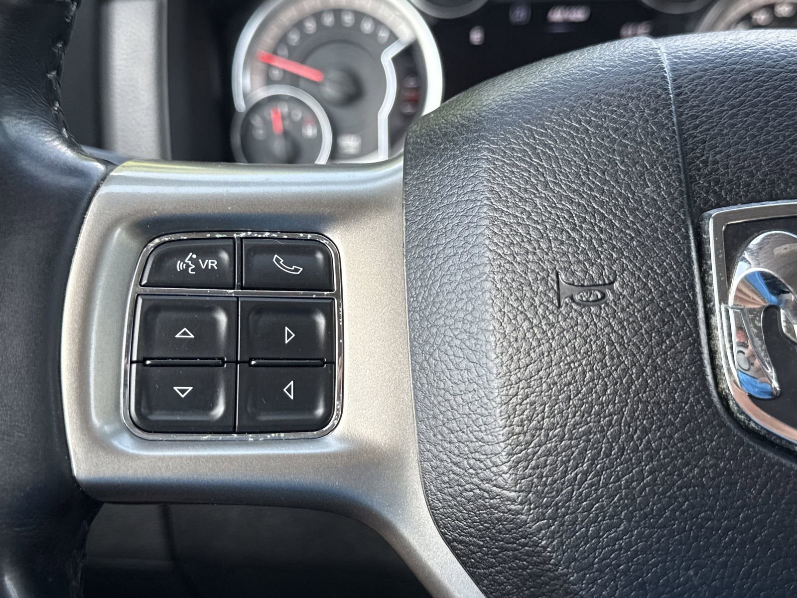 Used 2014 RAM 1500 Laramie AWD/4WD image 18