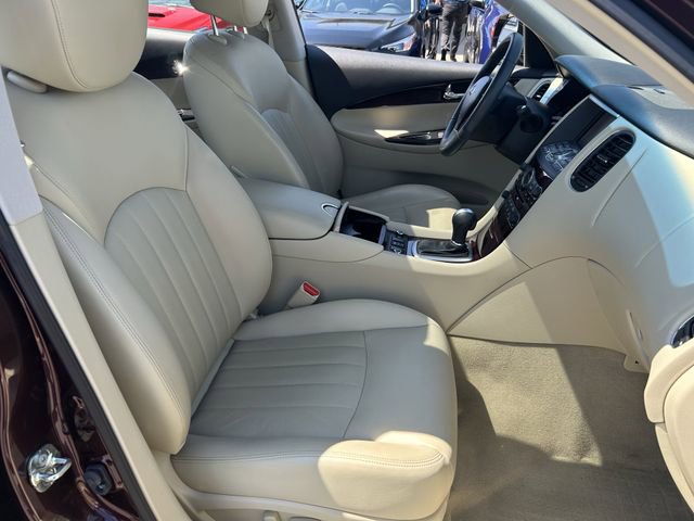 Used 2017 INFINITI QX50 AWD w/ Premium Plus Package image 25
