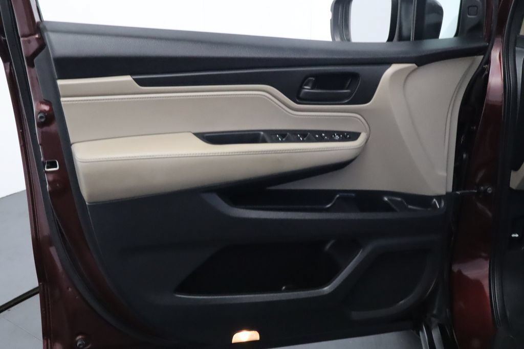 Used 2019 Honda Odyssey EX image 17