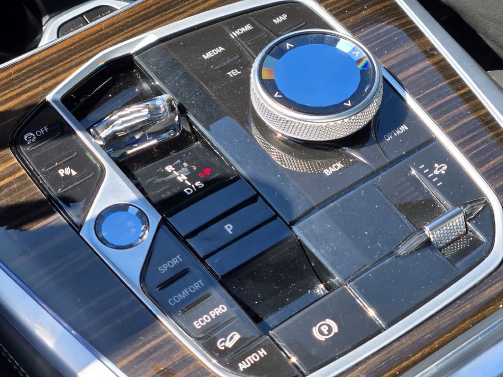 Used 2024 BMW X7 M60i w/ Executive Package AWD/4WD image 45