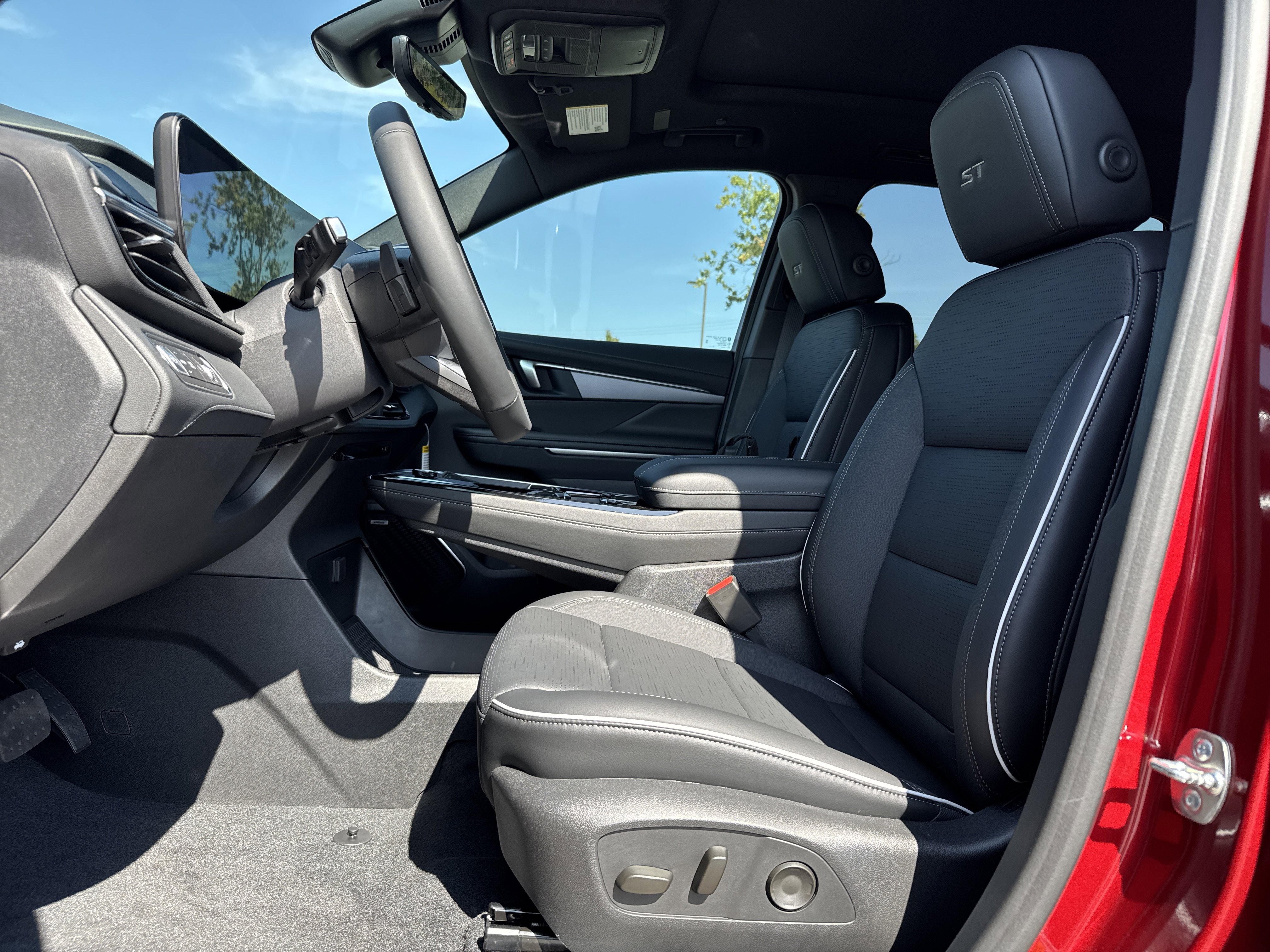 New 2026 Buick Enclave Sport Touring w/ Power Package image 16