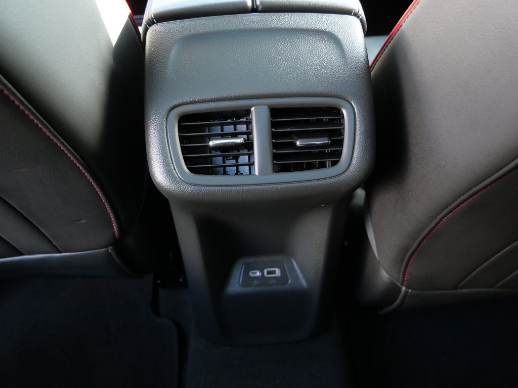 Used 2023 Buick Envision Essence w/ Sport Touring Package AWD/4WD image 21
