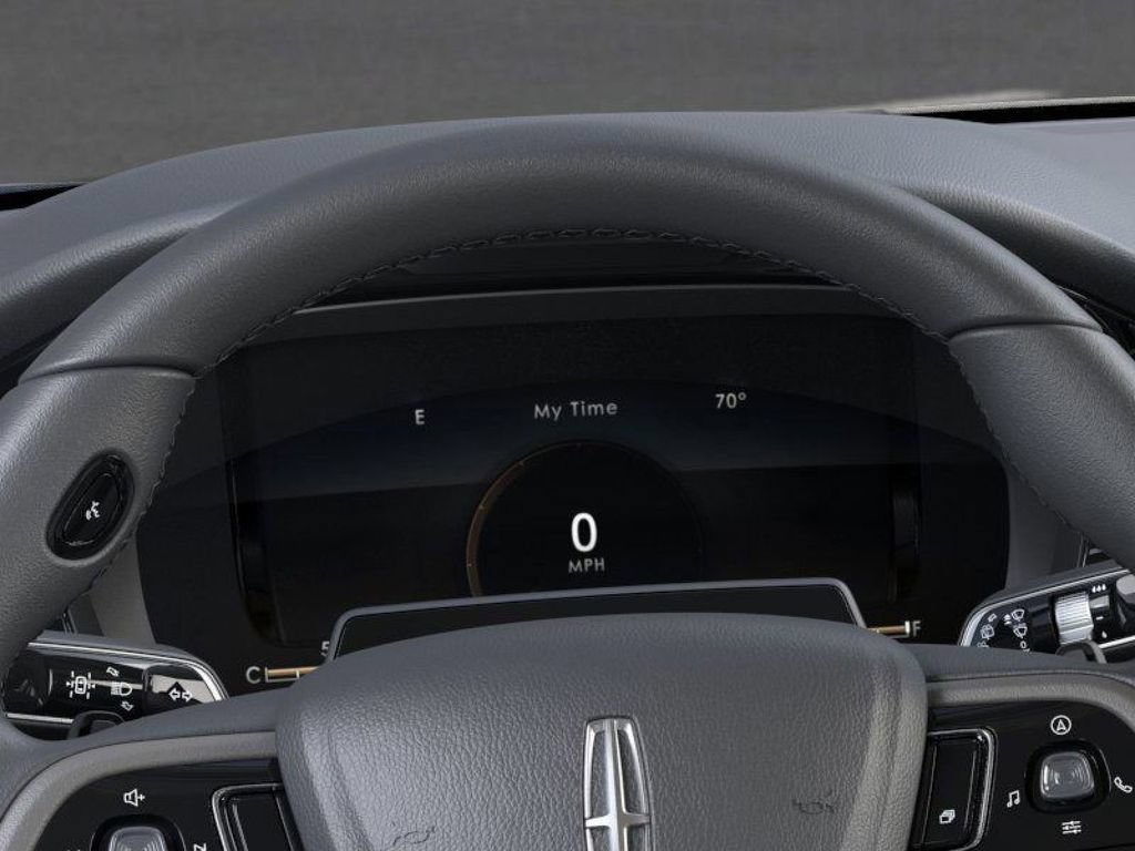 New 2025 Lincoln Corsair Reserve w/ Jet Appearance Package AWD/4WD image 13