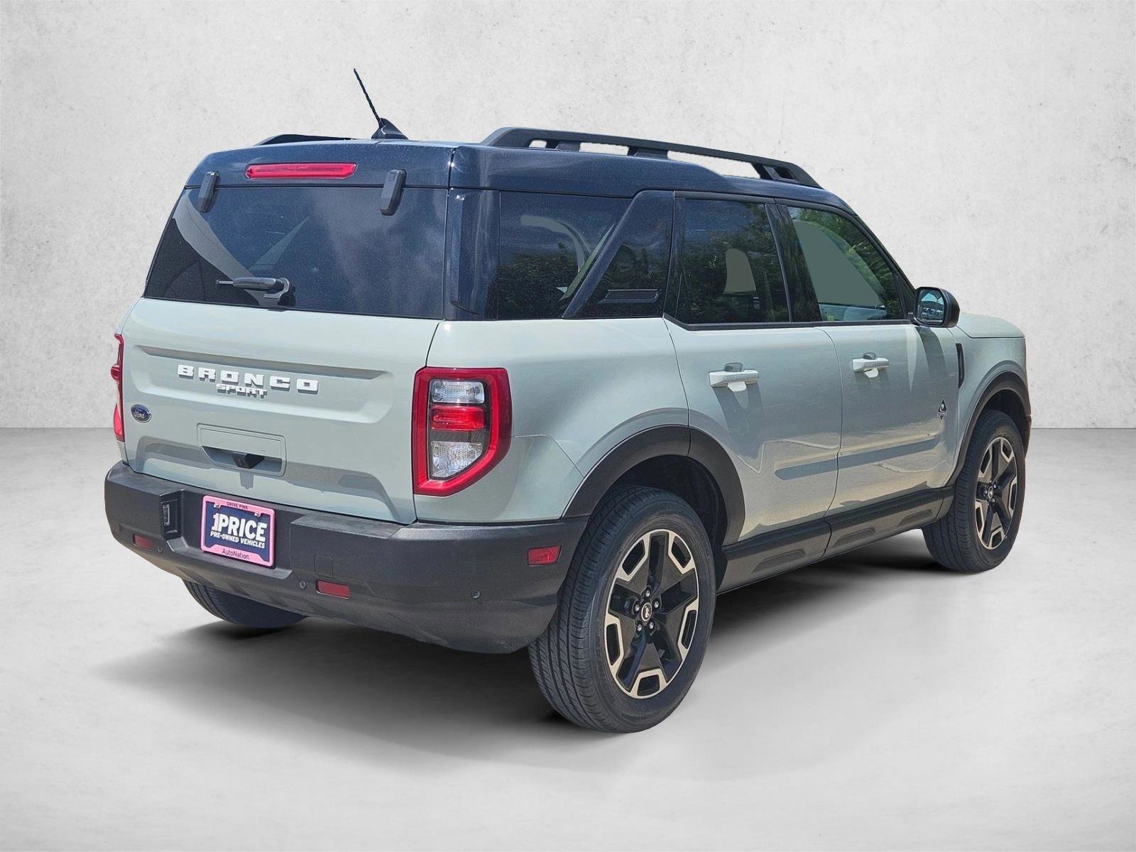 Used 2023 Ford Bronco Sport Outer Banks w/ Tech Package AWD/4WD image 5