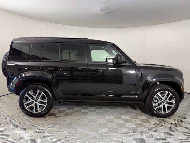 New 2026 Land Rover Defender 110 X-Dynamic SE AWD/4WD image 9