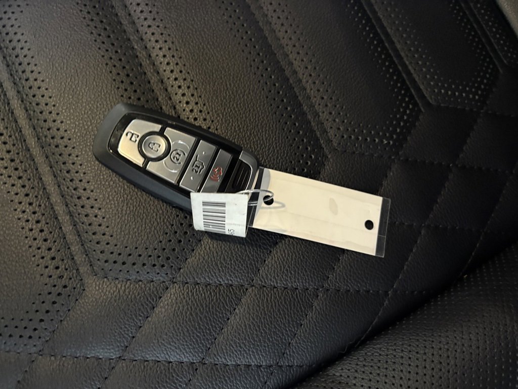 Used 2024 Ford Escape Base w/ PHEV Premium Package image 10