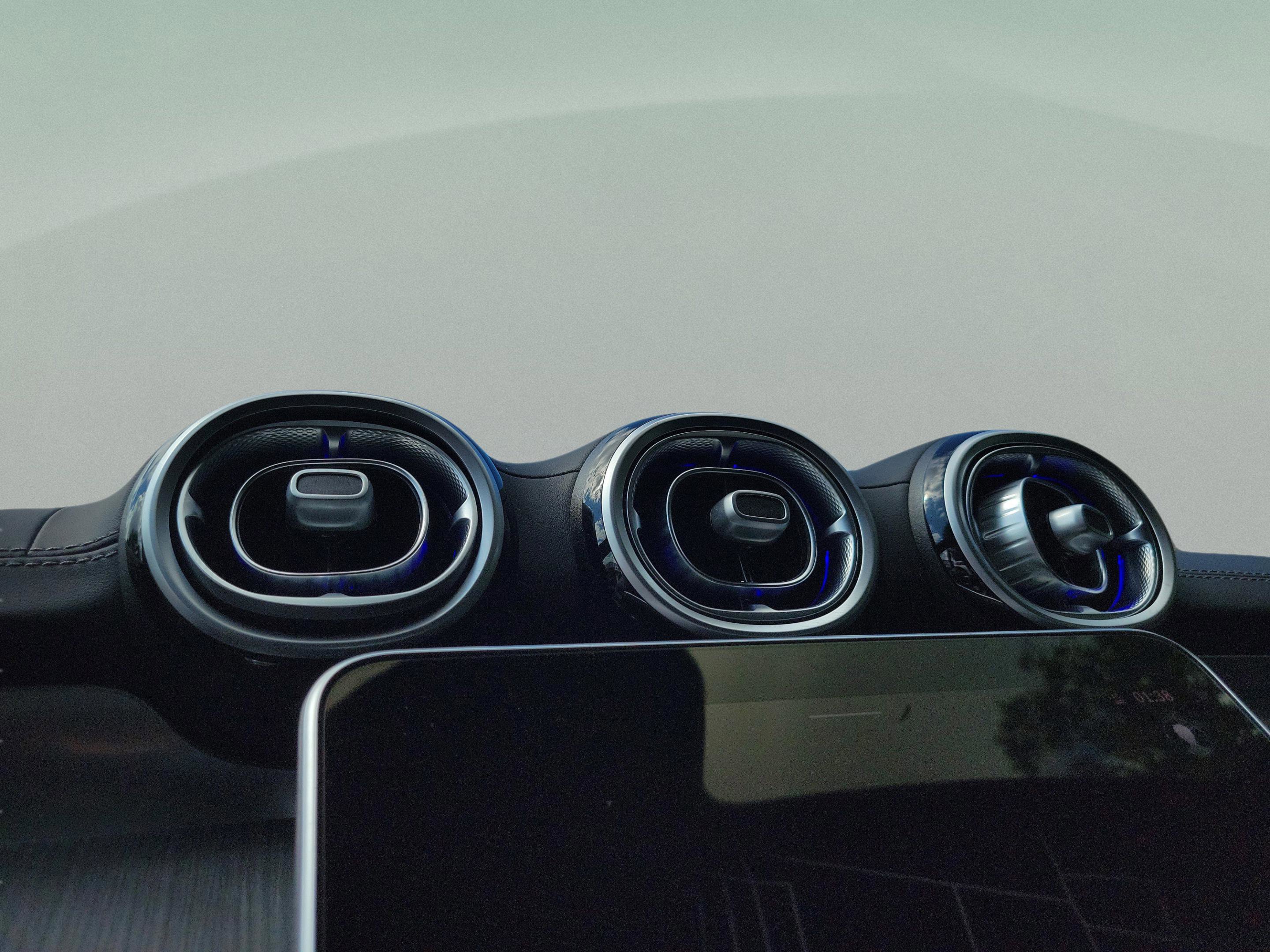 Certified 2025 Mercedes-Benz CLE 450 4MATIC Coupe image 20