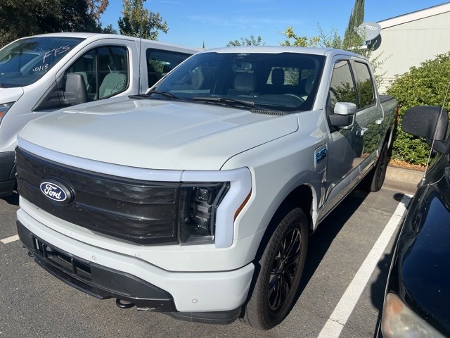 Used 2024 Ford F150 Lightning Platinum image 1