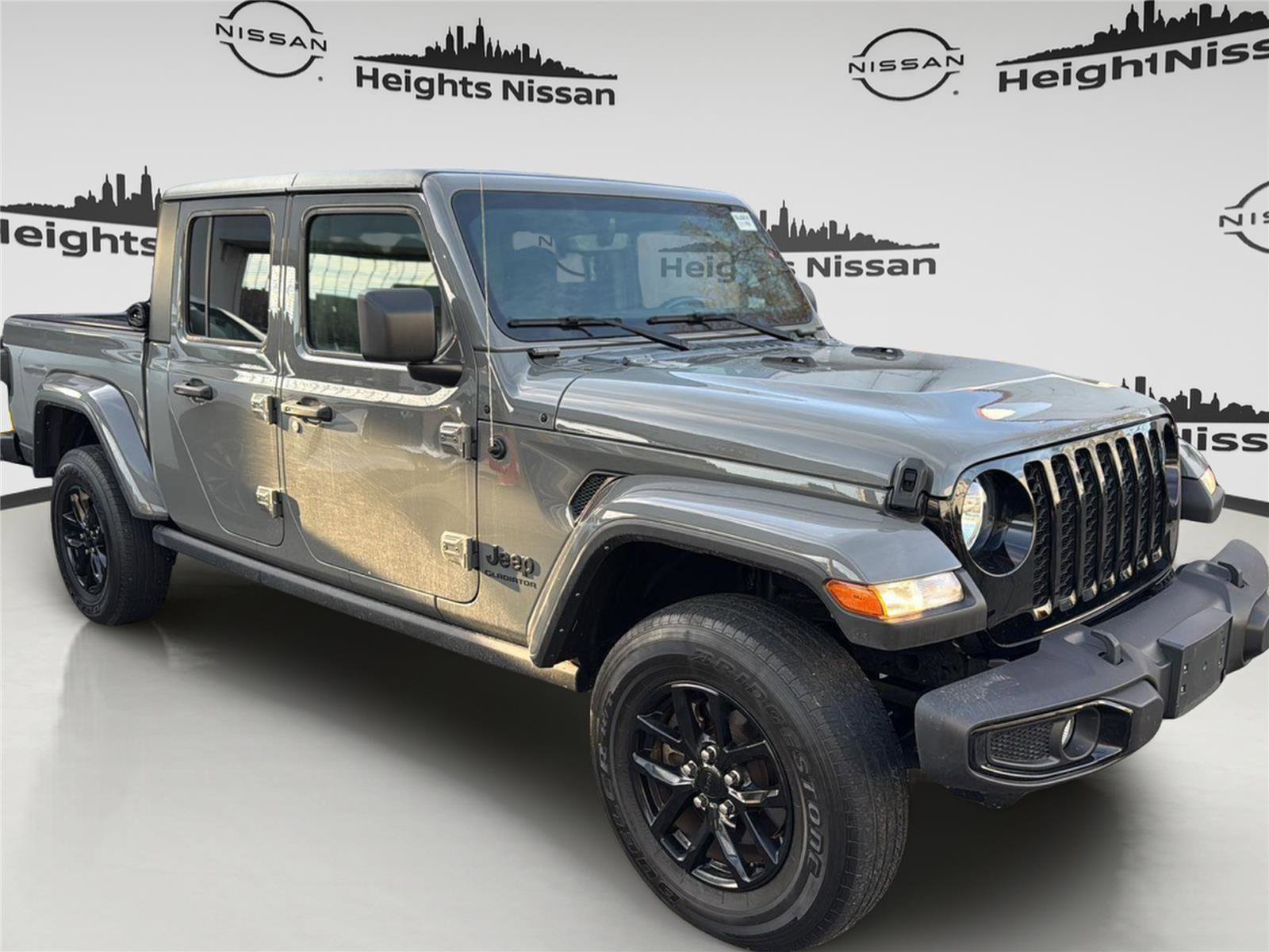 Used 2022 Jeep Gladiator Sport image 8