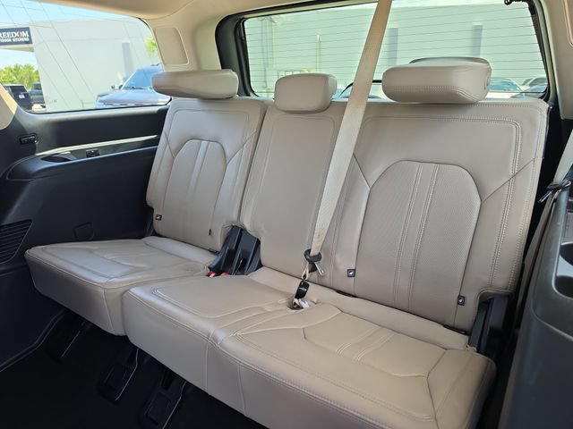 Used 2024 Ford Expedition Limited AWD/4WD image 13