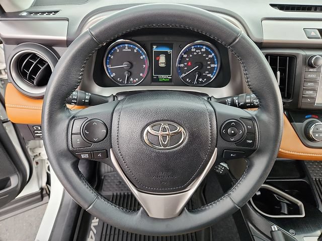 Used 2016 Toyota RAV4 Limited AWD/4WD image 20