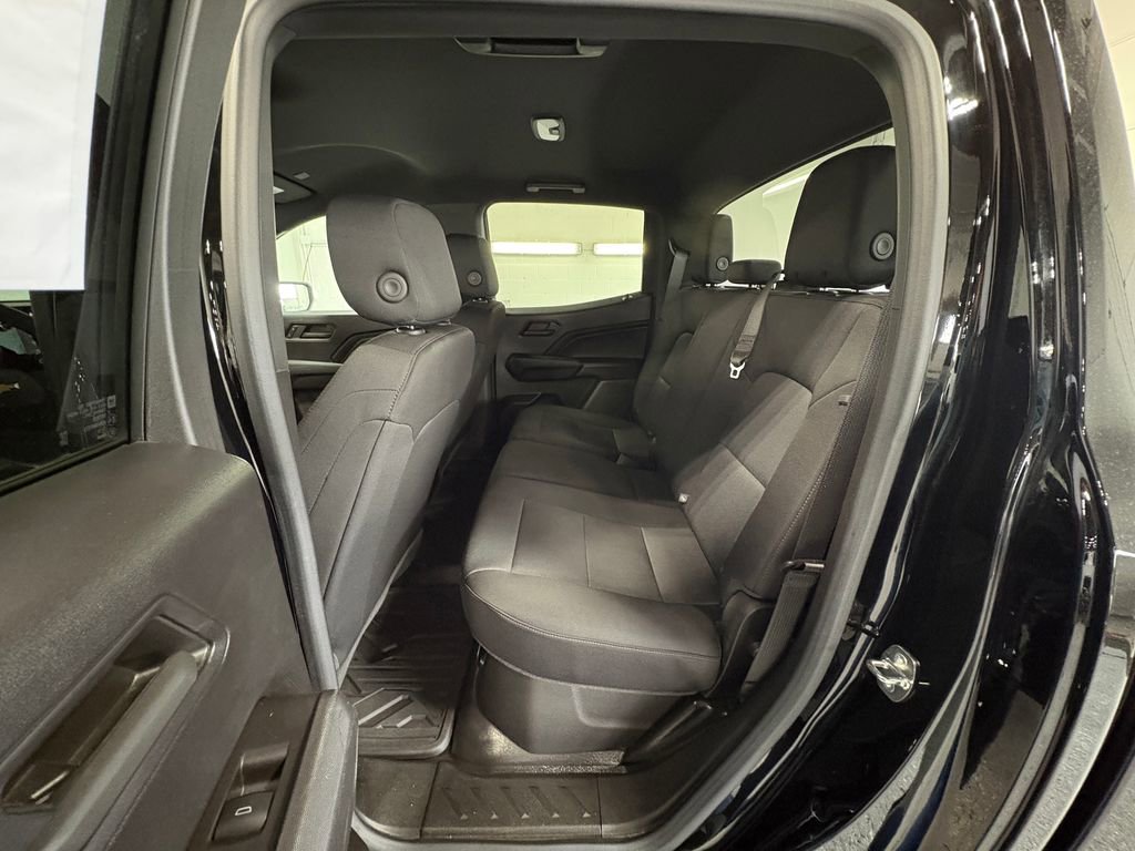 Used 2023 Chevrolet Colorado W/T image 20